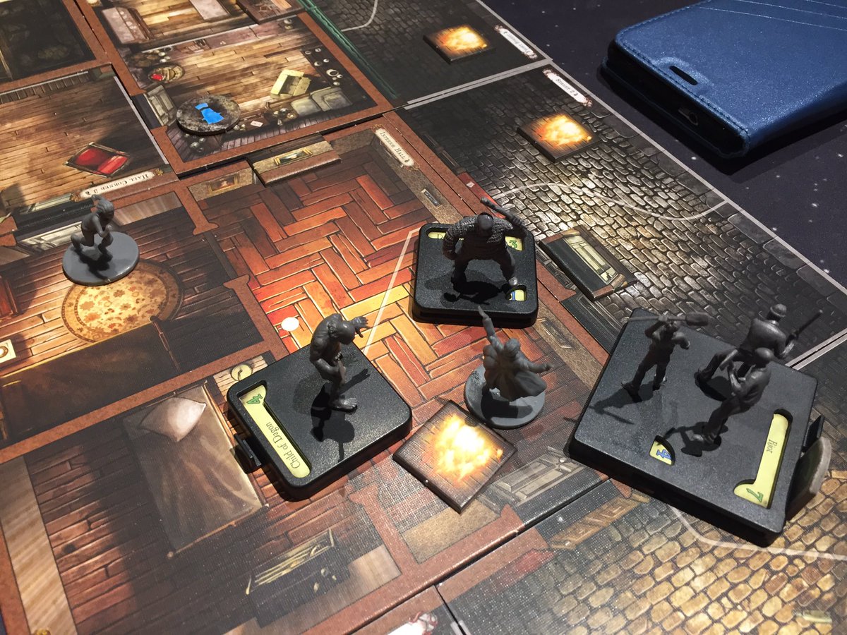 gamermins's tweet photo. Back at Battlebunker with Mansions of Madness 2nd Ed! Excellent game story &amp; coop actions, similar gameplay to Descent but less tactical https://t.co/kCxFzoM1E4