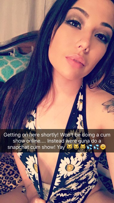 Doing a cumshow on snapchat tonight!! Ask how to get my snapchat y'all :D https://t.co/mZpGiqitnT<a href="/tag/mfc"class="tags"><span>#mfc</span></a>