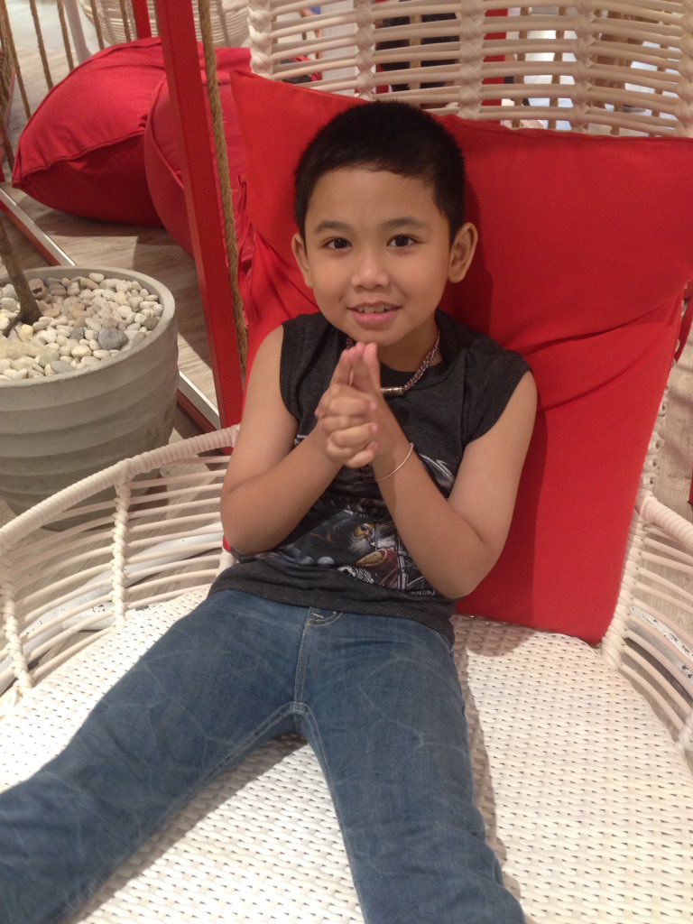 NoteBongkot's tweet image. แอ๊คท่ากันเต็มที่เลย