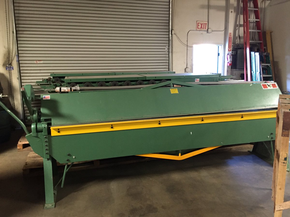 AtlasToolSales's tweet photo. Nice visit to Tin Knocker today. Good looking brakes and shears. Family owned A+ #Tennsmith type. #MetalWorking #Machinery #HVAC https://t.co/4hUdevgfaS