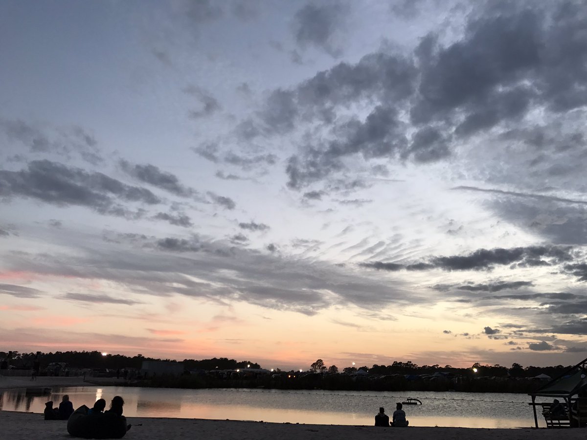 stoli_29's tweet photo. speaking of @okeechobeefest here are some cool pics https://t.co/ge6AyNuch7