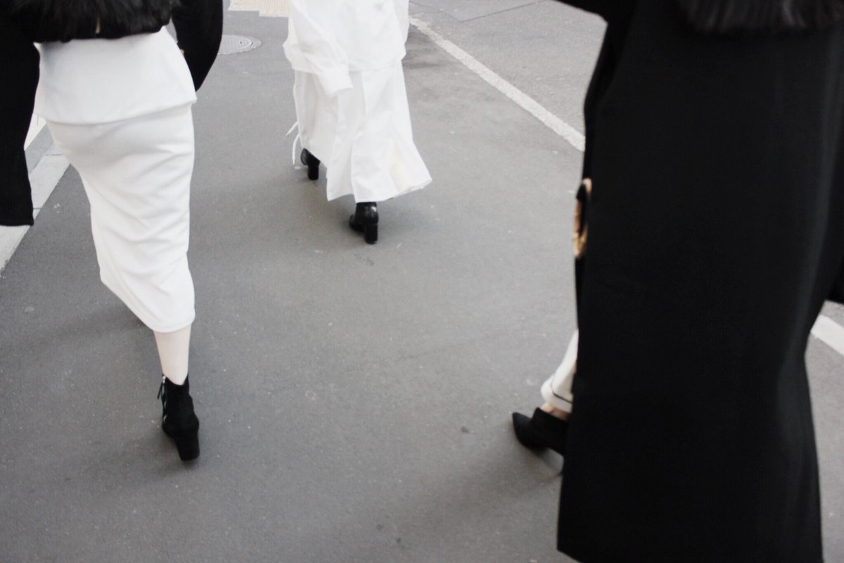 chyanchi's tweet photo. M.E./2017aw

#fashion #me #minimumelement #white #black #2017aw https://t.co/LIzlakQnR2