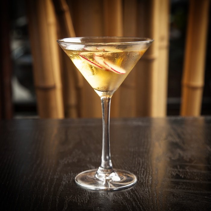 Sunda's tweet photo. Like dirty martinis? Then you'll LOVE the Dirty Pretty w/Absolute Elyx Vodka, Vermouth & Mignonette Gastrique #dirtymartini #absoluteelyx https://t.co/CUdJpSNJga