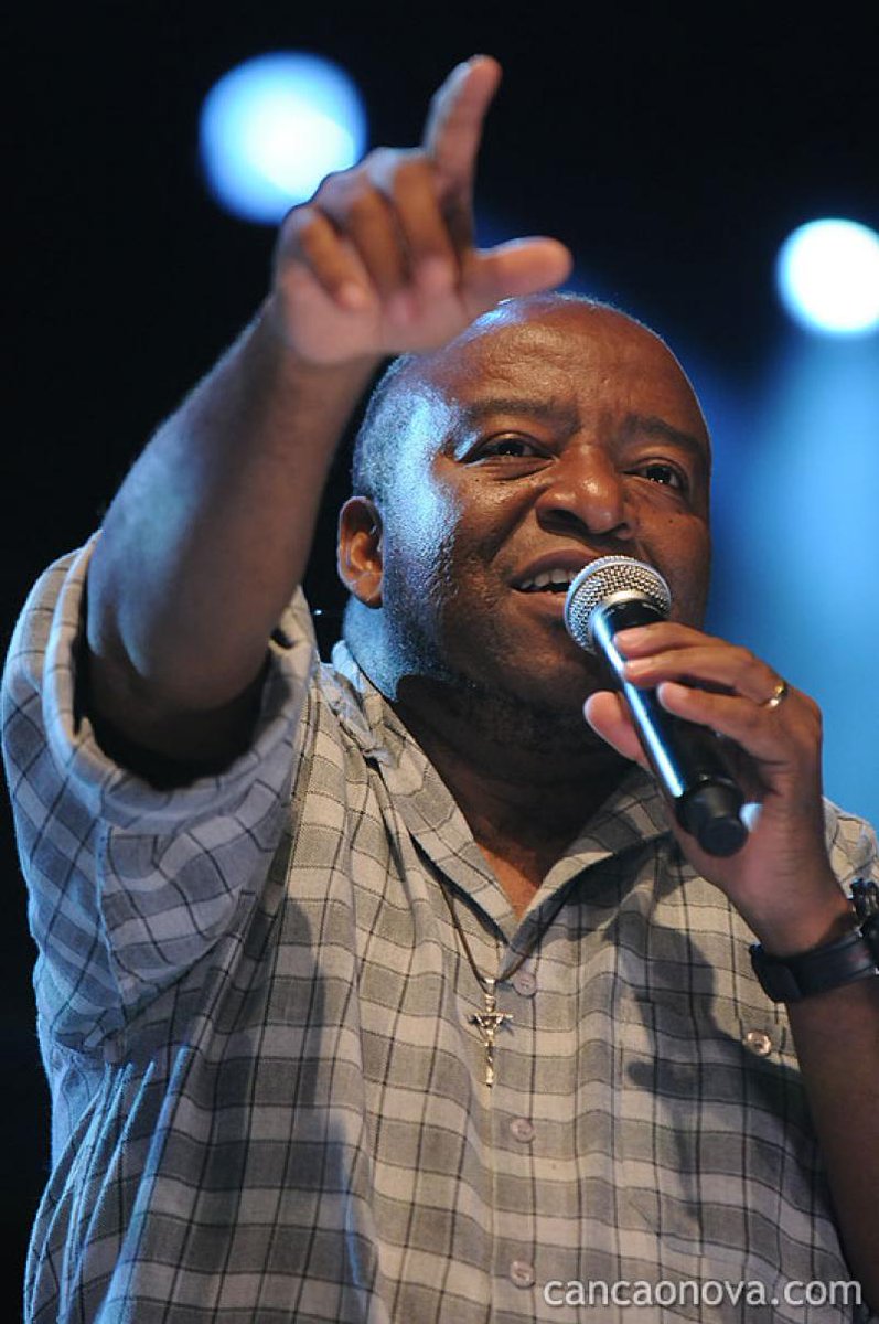 eugeniojorge's tweet image. Domingo as 11h15 pregação no acampamento para musicos na Canção Nova.