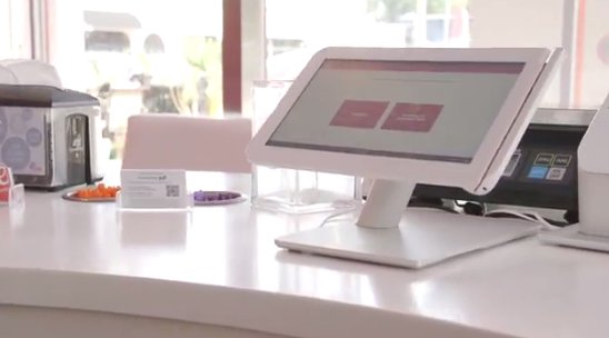 clovercommerce's tweet image. Merchant Spotlight: Justin and Brie's biggest business takeaway... Sometimes there’s great power in simplicity. j.mp/2m8yCzF