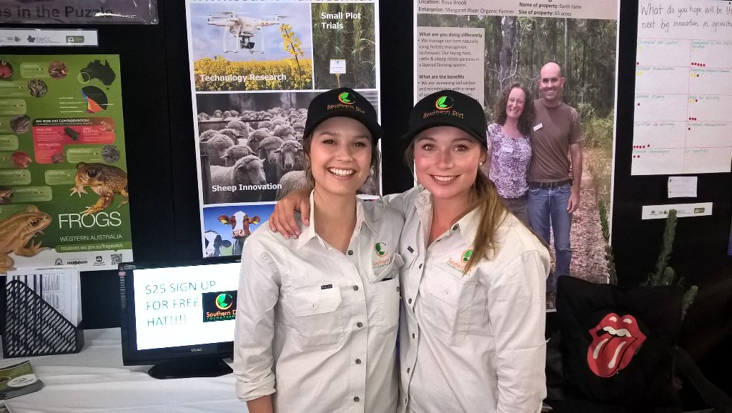 ag_southwestnrm's tweet photo. Lizzy and Sophie from @SouthernDirtYF looking for new members at Wagin #Woolarama #Landcare exhibit https://t.co/TQ9tDMTUK9