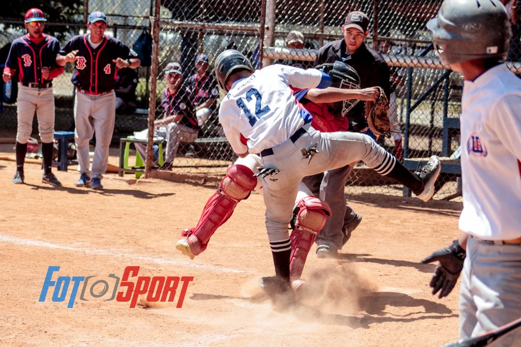 AsoBeisAragua's tweet photo. Resultado #SemiFinal en #Manpa:
 
😏 #Barrigoncitos (3)
🏢 #UD15 (4)
8 innings

#EstadalDeClubes #JuvenilA 2017 🏆⚾✌🏼😎 https://t.co/F0jrDBSW1z