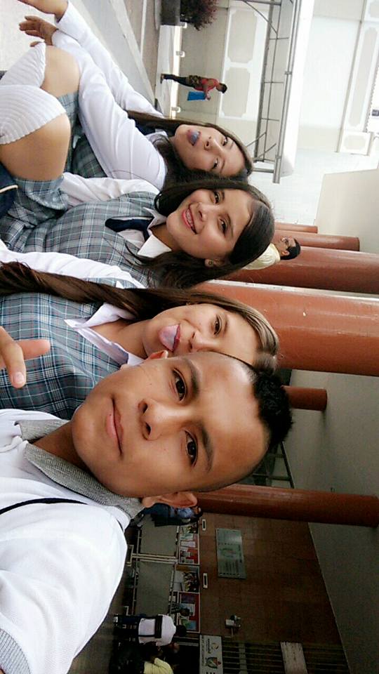 Valentinag_5's tweet photo. 😍👨‍👩‍👧‍👧 https://t.co/yWRohYuYaN