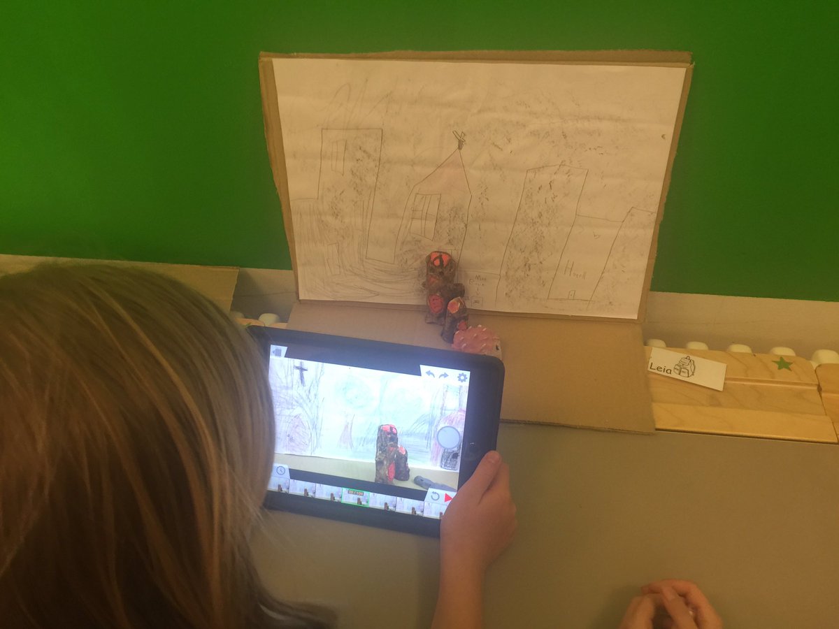 SheriRamezan's tweet photo. #integrering #ikt #pyssel #elevensval #animering #icananimate #töjnaskolan #åk2 #kreativitet #fantasi https://t.co/7jTAQnuqL9