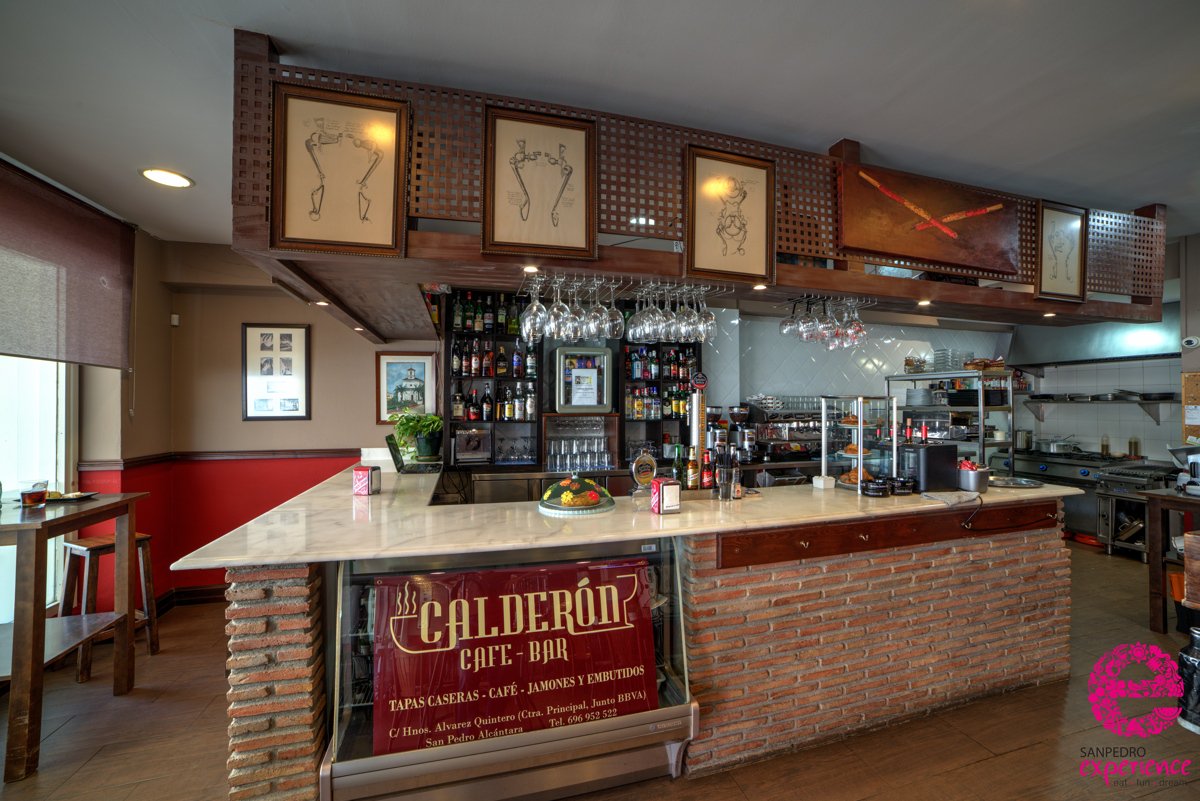 ExperienceSP_'s tweet image. Una carta variada de desayunos, tapas tradicionales, raciones y platos del día os esperan en Calderón Cafe-bar #SanPedroAlcántara