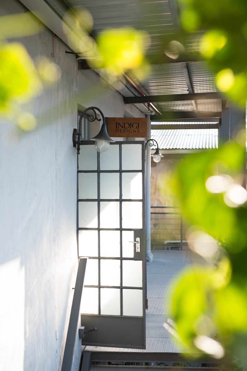 Its Friday! Wishing everyone a happy Friday &amp; Weekend!🌿We are open tomorrow from 9am - 1pm, come visit us!🌿#textiledesign #furnituredesign