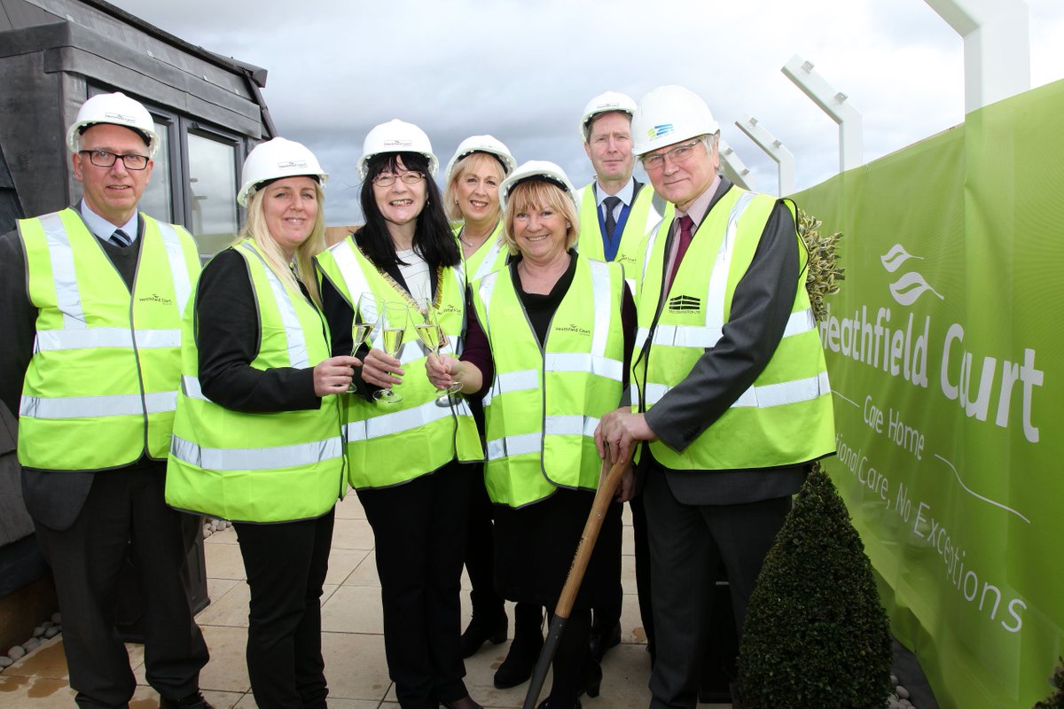 TECConstruction's tweet photo. Topping out ceremony at Heathfield Court with TEC Managing Director Terry Cracknell and the Mayor of Bexley. https://t.co/i8lgJeWxA4