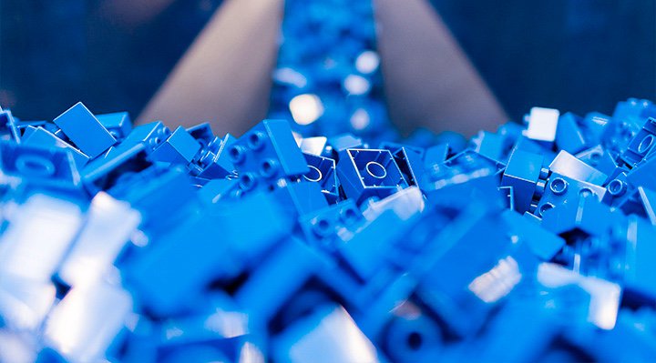 PolimericaNews's tweet photo. Ricavi record per Lego: oltre cinque miliardi di euro, in crescita del 6%. Tutti riciclati gli sfridi dei mattoncini https://t.co/JSonug53kR https://t.co/zu6hLiZges