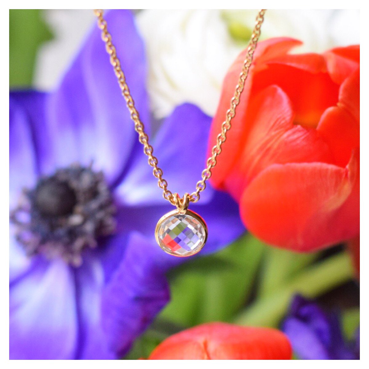 DavinaCombe's tweet photo. F r i d a y B l o o m s With one of my favourites Rock Crystal for the perfect match #FridayFeeling #SpringDetails https://t.co/o5A17rog6k https://t.co/uasULTPNkk