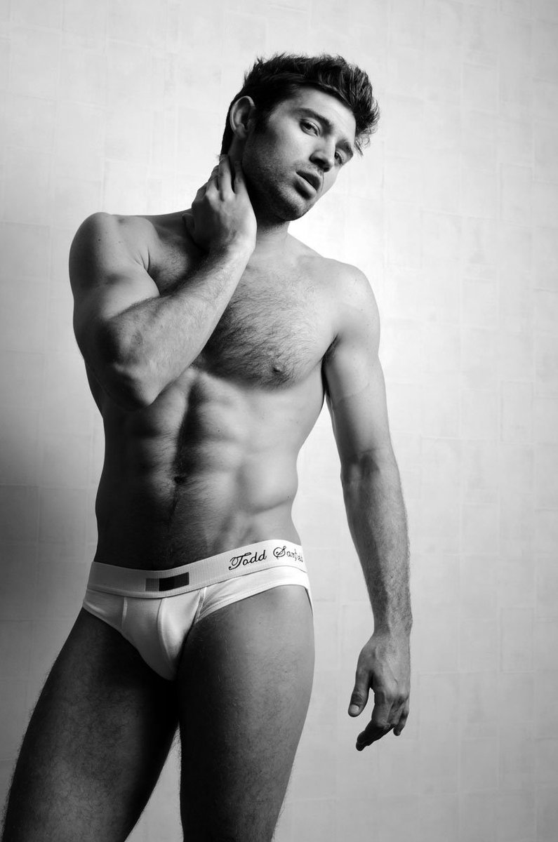 uwfm2009's tweet photo. #MaleModel #BoRoberts https://t.co/n5a0L9gn5A