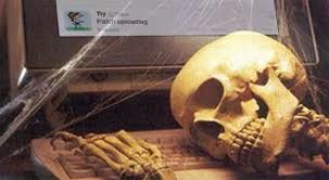 Me waiting for Anna Kendrick to greet Brittany Snow a Happy Birthday xD *also me waiting for Bechloe to happen* 