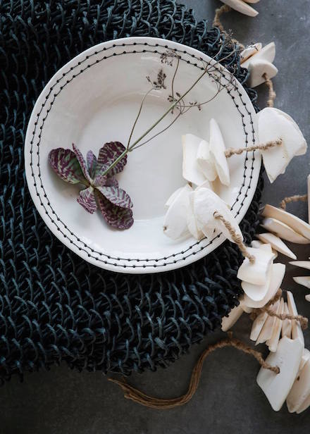 Home_Beautiful's tweet photo. Coastal dreaming as the temperature dips – layer textures and mid-weight fabrics to tame trans-seasonal chills
#HBloves https://t.co/hcR15TM0RR
