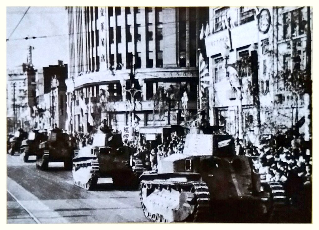 銀座和光─①服部時計店時代 大正10～昭和7年の建物／②昭和15年3月10