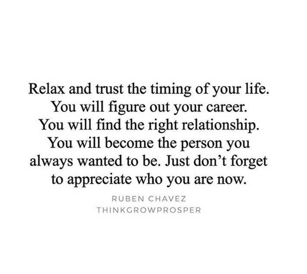 a_socialnative's tweet photo. Brining the Friday night feels and good vibes from @foundr 👍👊 #relaxx https://t.co/cfZ0YTsihQ https://t.co/fGIaCU9w21