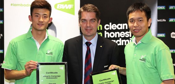 INABadminton's tweet photo. Hendra Setiawan dan Chen Long Diangkat Jadi Duta Integritas BWF https://t.co/yIdpCJJWoG https://t.co/JqSFQKKZ8x
