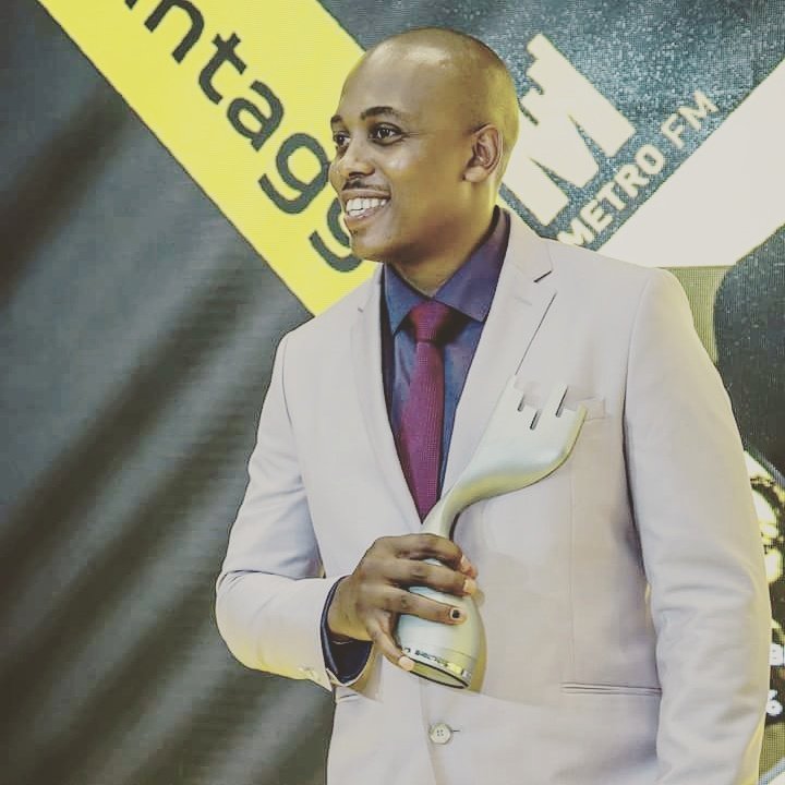 GabaCannal's tweet photo. Never Too Late Nor Too Early ..
10 Years In THE Music Industry @Mobi_Dixon !
#TrustYourTime
#UndithatheUndibeke
#Ezizweni
#10YearOfDixon https://t.co/5foBsd4oud