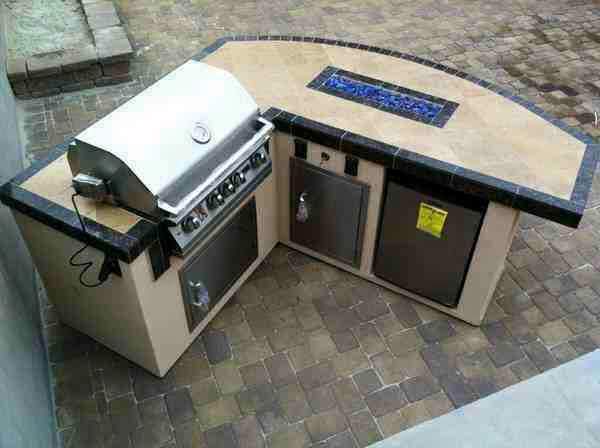 AffordableBBQ's tweet photo. Fire Pit Counter Top #BBQIsland 🔥📸 https://t.co/kqe78fZXHW