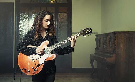 Do you have tickets for <a href="/nuriagraham/">Núria Graham</a> UK concerts yet? She's performing March 16th&amp;17th bit.ly/2mLWn4v <a href="/playcatalan/">play cat</a> #music