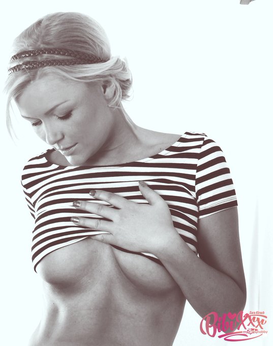 naa wie gef&auml;llt euch der neue Trend?? :D #underboobs #mydirtyhobby #bibixxx #sarakirsch https://t.co<a href="/tag/underboobs"class="tags">#underboobs</a><a href="/tag/mydirtyhobby"class="tags"><span>#mydirtyhobby</span></a><a href="/tag/bibixxx"class="tags"><span>#bibixxx</span></a><a href="/tag/sarakirsch"class="tags"><span>#sarakirsch</span></a>