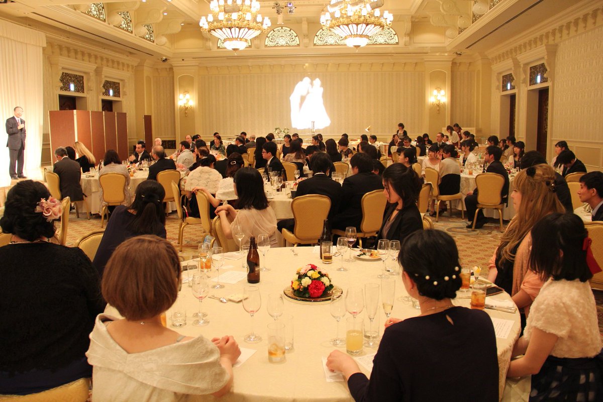 佐伯栄養専門学校 平成28年度 謝恩会 ３月１０日tdlホテル シンデレラドリームホールにて佐伯栄養専門学校の謝恩会が開かれました 実行委員の生徒の皆さん 見応えが有り 心に残るdvdの制作 本当にお疲れ様でした そして有難うございました