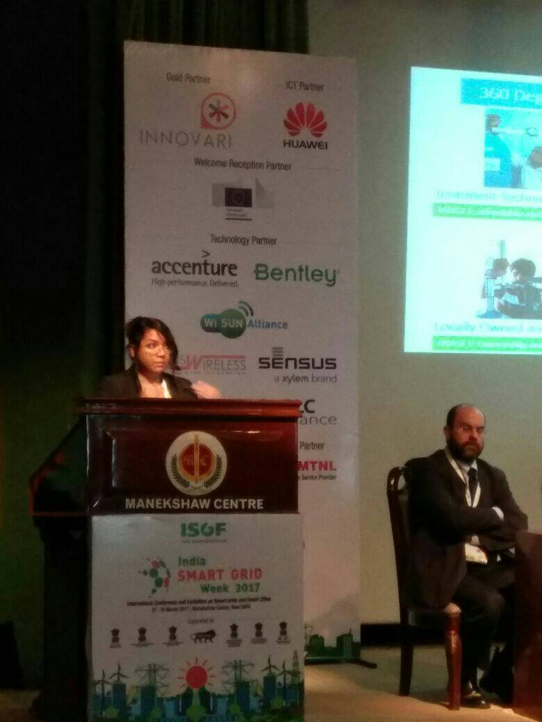 ISUW_India's tweet photo. Ms.#ShresthaChowdhury @shre_c @PlanComIndia #SafeWaterNetwork sharing the #Casestudies & #Innovation models #ISGW2017 #Water #Gas #Session https://t.co/U7jKxTsEb1