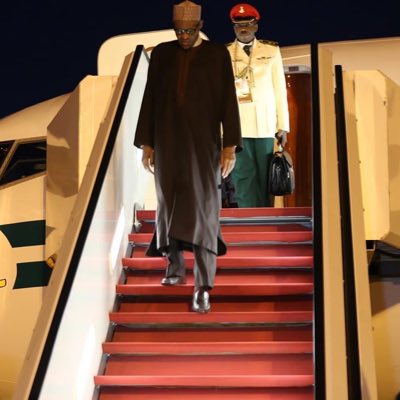 Ebimiida's tweet photo. #NewProfilePic. Lemme change this quickly so the #wailers can quickly wail. Welcome back sir #PMB https://t.co/6E1CUa6dQy