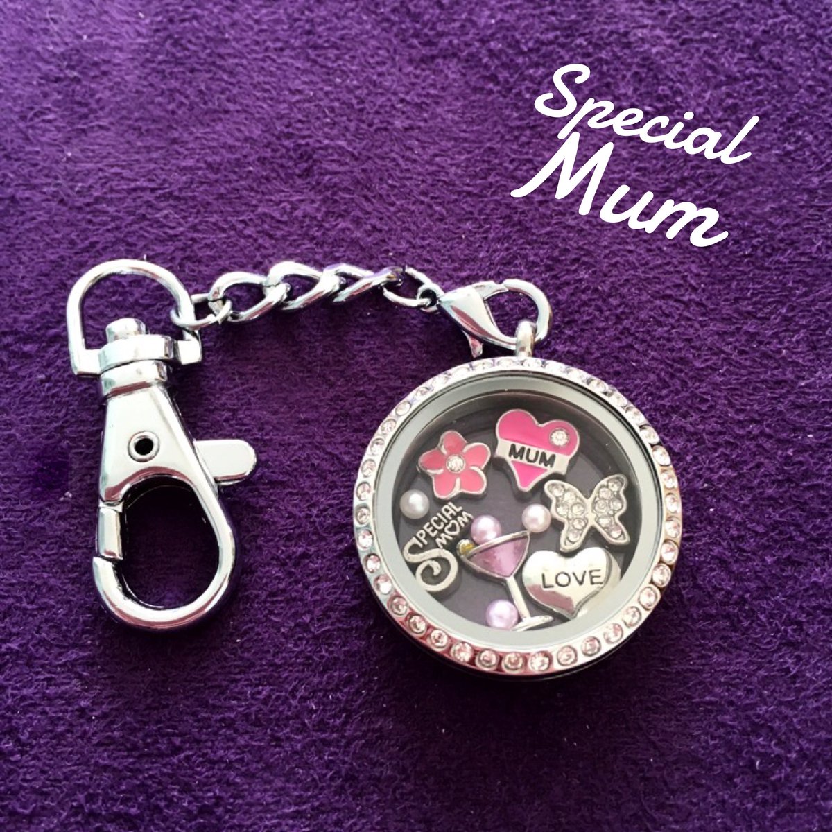 TimelessLockets's tweet image. Beautiful gift for a special Mum #MothersDay #floatinglockets #giftsformum #giftideas #shopping #fashion #london #MothersDaygifts #mum
