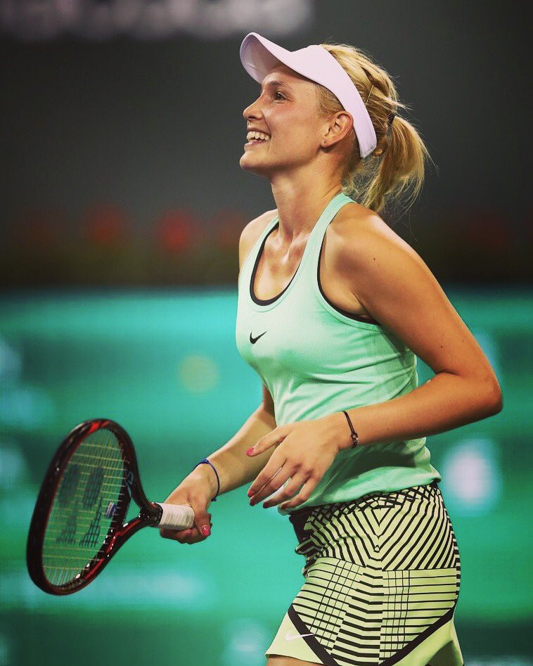 DONNA VEKIC C6ieNb4U0AIAhEG