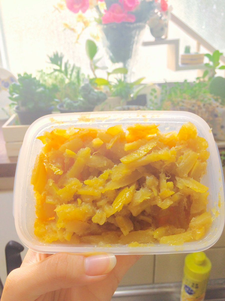 取り出したレモンの皮を煮詰めてジャムにしてみました〜🍋🍋🍋
#外飲みナイト