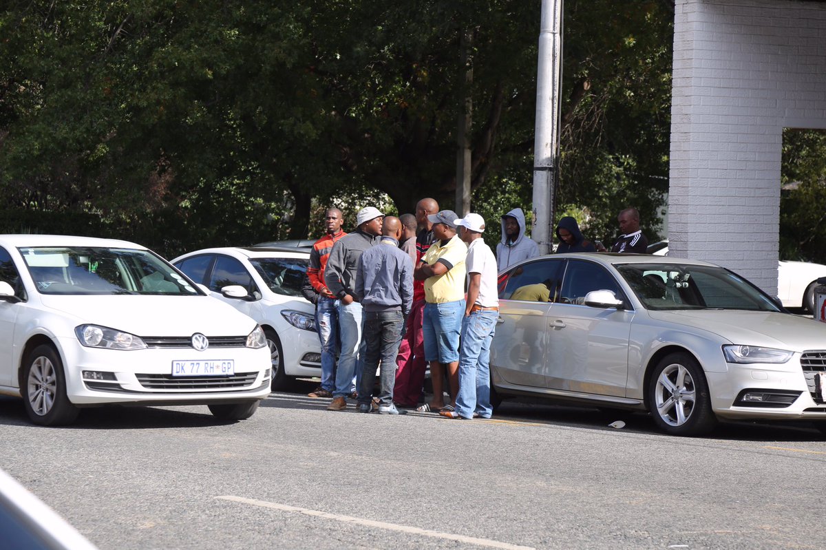 ewnreporter's tweet image. #UberProtest Uber drivers are gathering at the company's head office in Parktown. CE