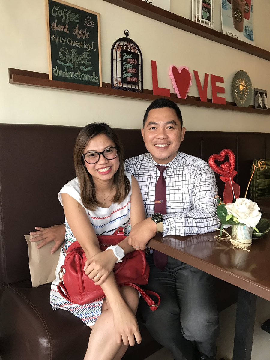 PableoPablo's tweet photo. after 48 years
#collegeclassmate
#nagkitaatnagpicture https://t.co/iBayBQ54D3