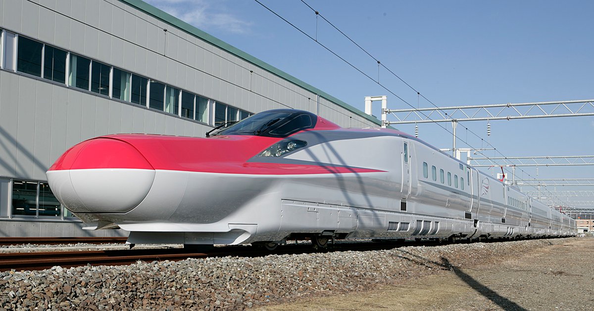 The_MALTS_UMAMI's tweet photo. #俺鉄 車両紹介★E6系
秋田新幹線“こまち”として活躍しているE6系。スピード感あふれる車両はスポーツカーのデザイナーが担当。俺鉄アプリで食卓の上を🚄E6系🚄を走らせよう！
https://t.co/As16qaMKmb https://t.co/GZOGNRIBwW