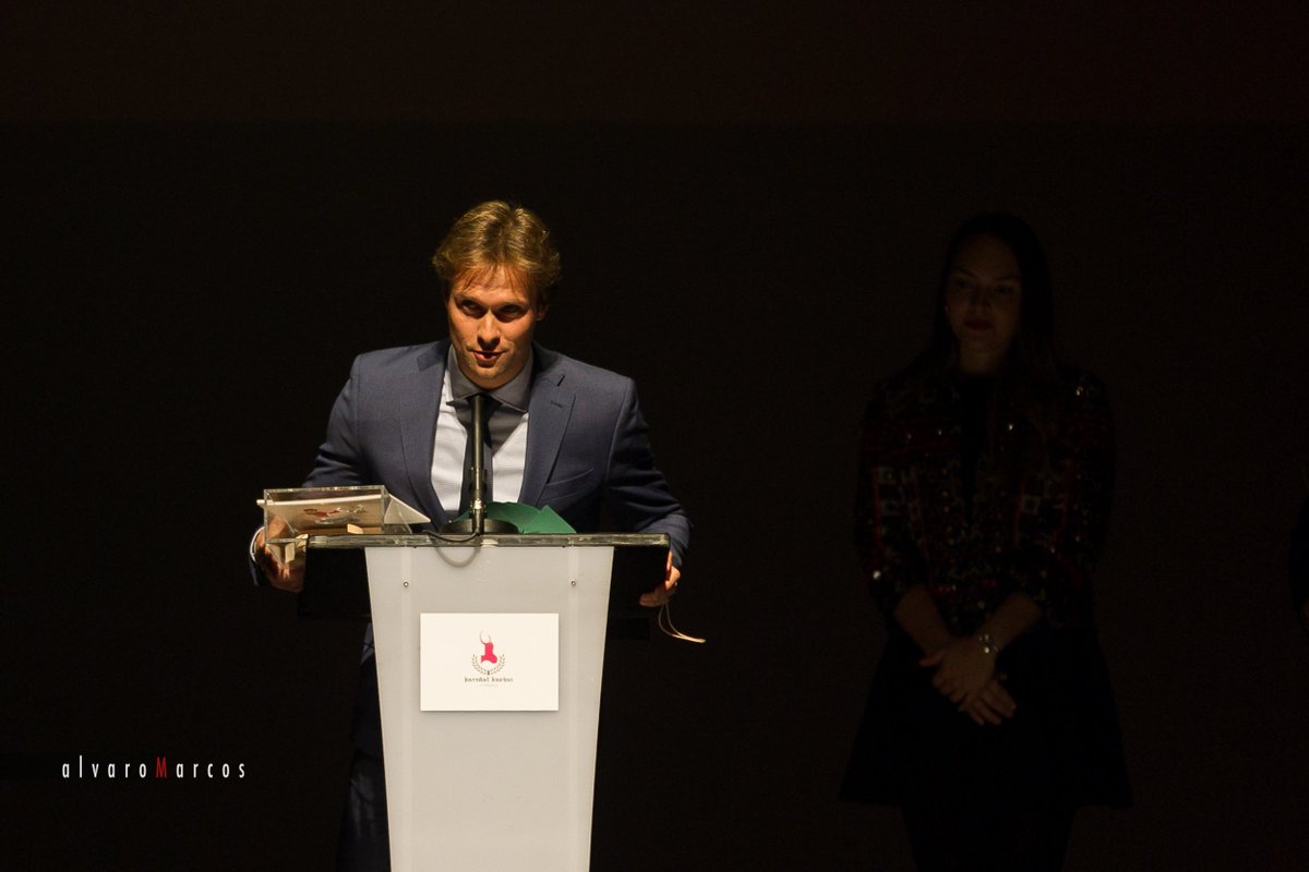 JuventudTaurina's tweet photo. PREMIO A MEJOR CUADRILLA PARA: @PedroIturralde Iván García, Curro Javier y @JaviGuarrate #IXGalaFJT https://t.co/AOjOJDaAAy