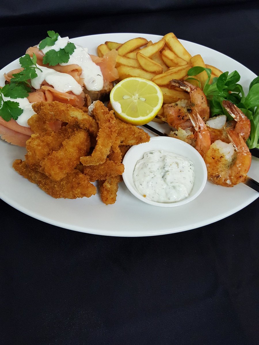 Countess Wear - Fish Selection the first for the #KOE17 judges!