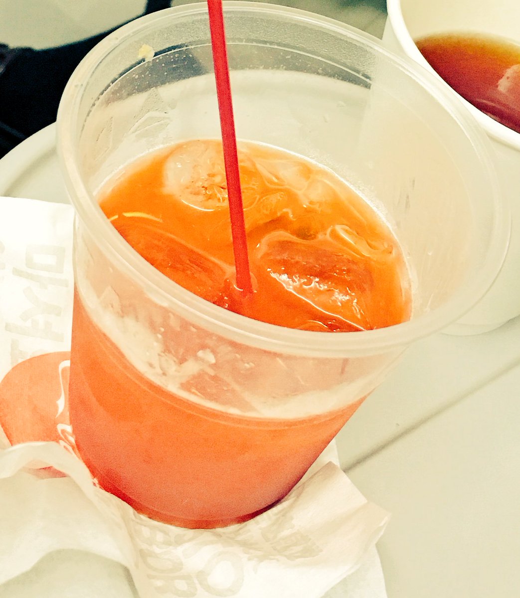 xxhWvvwGZfY67ub's tweet photo. It's a destination wedding and that destination is Milwaukee!! #midwestwinter #dontbejealous #drinkingalready #blodybloodymary #single4life https://t.co/872ptysfPv