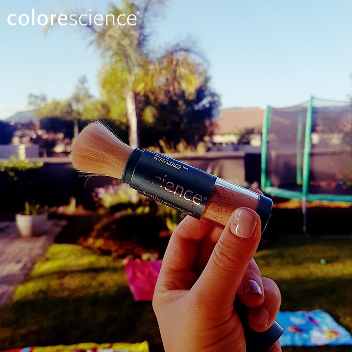 ColorescienceSA's tweet photo. Back yard fun time? Colorescience has you covered! #CSontheGo #BrushonSunscreen https://t.co/cSjkYVuP57