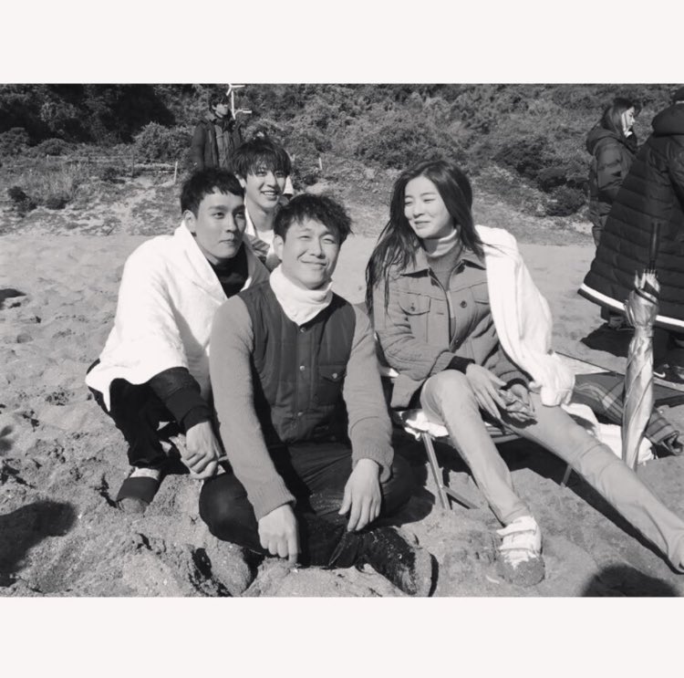 C6j9qvsVAAAIj6j.jpg:large