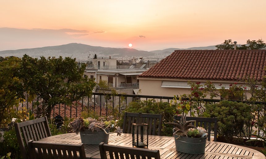 GuardianTravel's tweet photo. 10 of the best hotel, B&amp;Bs and apartments in Athens https://t.co/bMYhYxIbyU https://t.co/hDPokYRVcd