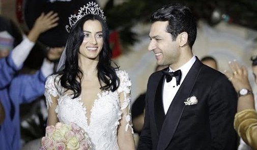 بالفيديو: عشق مراد يلدريم وايمان الب ...
<a href="/ImaneElBani/">Iman ELBani Yildirim</a> <a href="/MYildirimResmi/">Murat Yıldırım</a> #WhenAGirlLovesABoy
 - 7asriyan.com/celebreties/20…