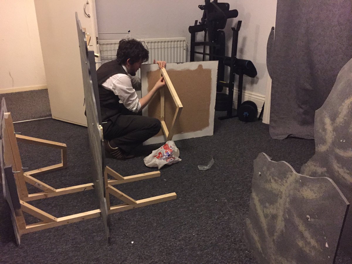 BootlegPuppets's tweet photo. On Tuesday we had a whale of a time (get it?) unpacking our puppets & set for our first rehearsal for @shootfestival #Shoot17 https://t.co/WR7UuKXvVH