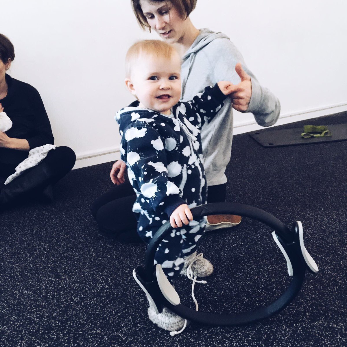 PHIITLondon's tweet photo. 3 post natal classes for £30. We offer barre at 1030 on Wednesday and Pilates at 1030 on Thursday. Babies welcome! 👶🏻🍼 https://t.co/7ro1VLGjsf