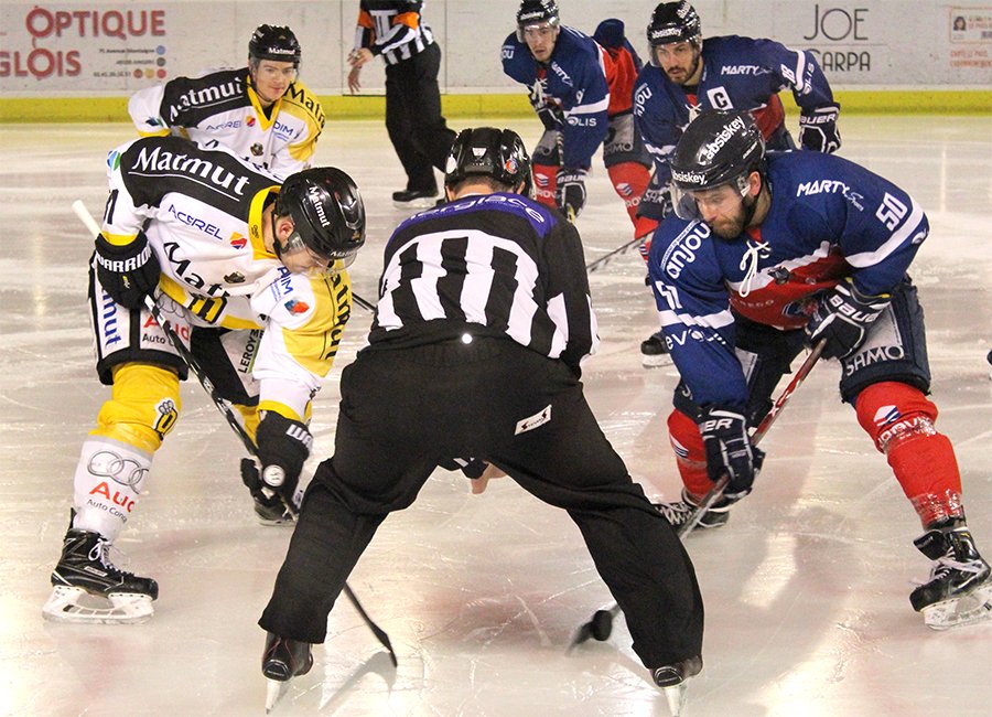 j_rebillard's tweet photo. Match décisif ce soir pour les @DucsdAngers contre @DragonsdeRouen Ca va être le feu au Haras 🔥🔥🔥#GoDucsGo #LaDalleAngevine #SLMPlayoffs https://t.co/FdoaS0Vmcc