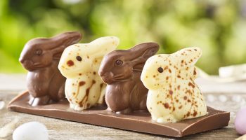 UKMumstv's tweet image. #Comp 5! We love @Bettys1919 and that's why we're giving you the chance to #win a selection from their collection. RT&amp;amp;FLW. Ends 11.3.17