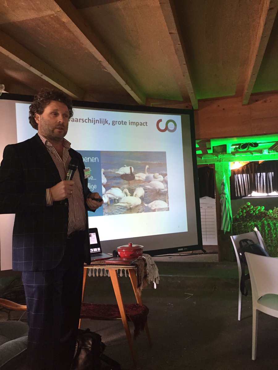 #woonkeuken in Stegeren deze keer. <a href="/Dokh2o/">DOK H2O</a> heeft een huiselijke sfeer in de stal gerealiseerd, mooi gedaan!