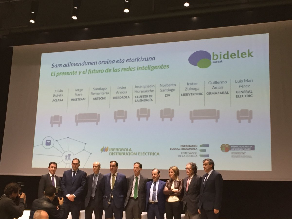 ingeteam's tweet photo. Clausura de #BIDELEK Sareak que convierte a Euskadi en líder de redes eléctricas inteligentes @deiEJGV @Gob_eus @EVEuskadi @iberdrola https://t.co/oDNhRpGyNf